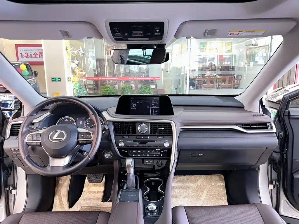 Lexus RX — фото 14