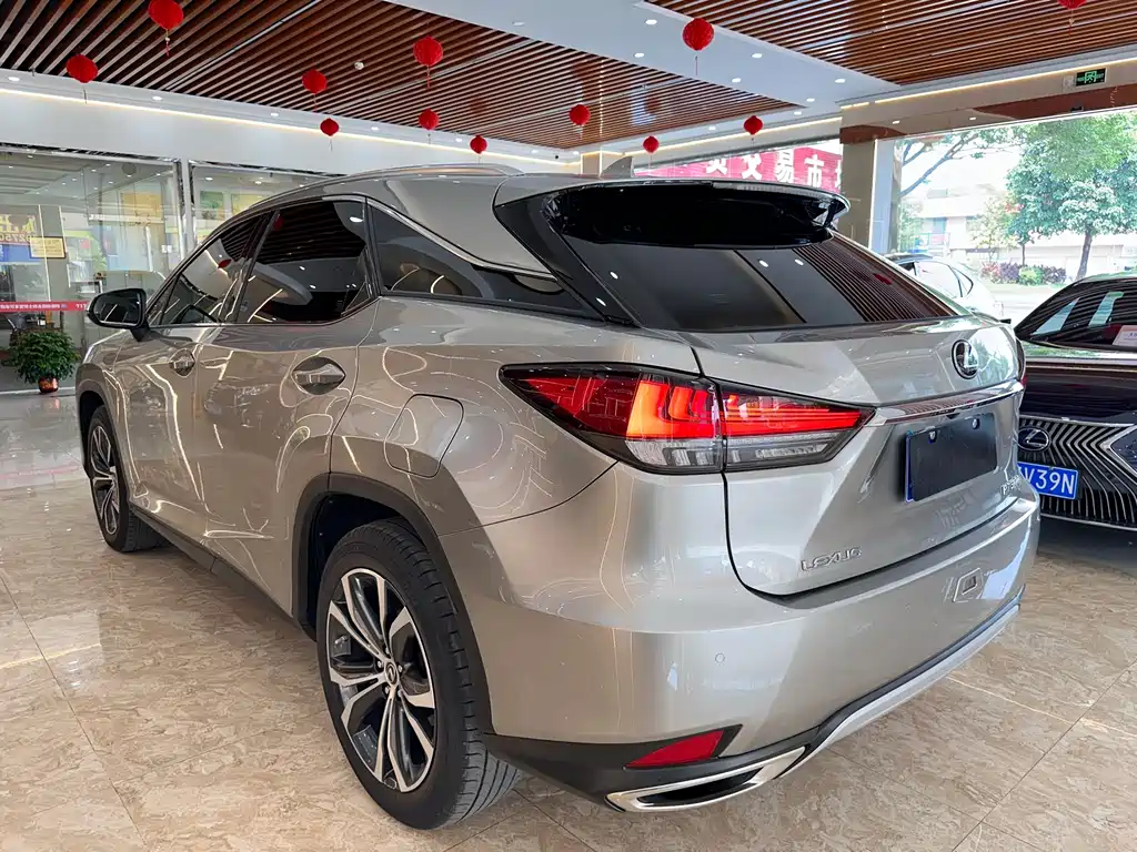 Lexus RX — фото 6
