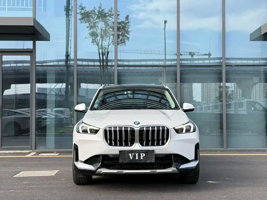 BMW X1 — фото 2