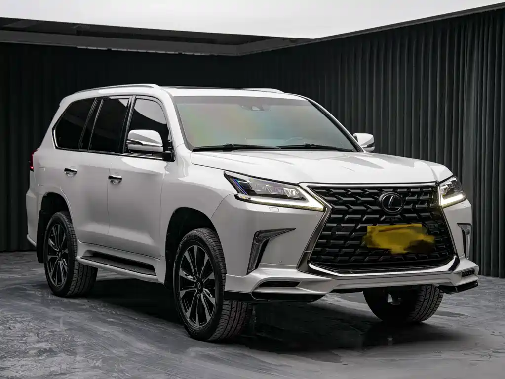 Lexus LX — фото 3