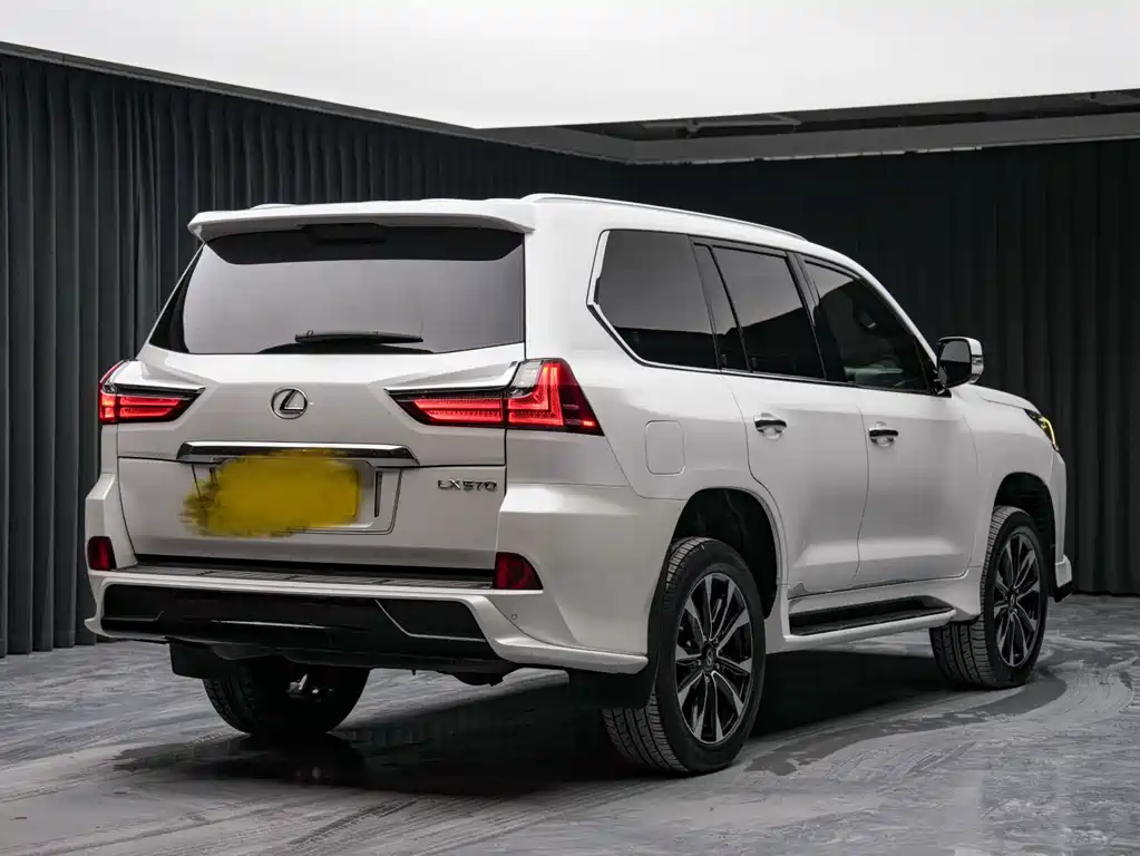 Lexus LX — фото 4