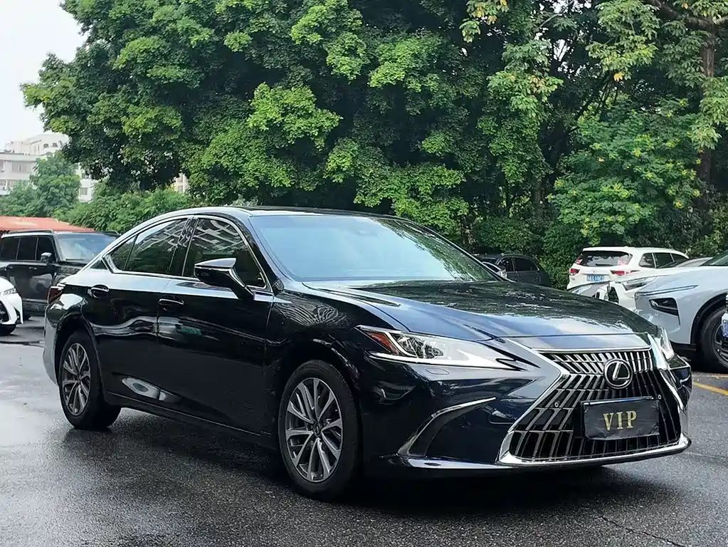 Lexus ES — фото 3