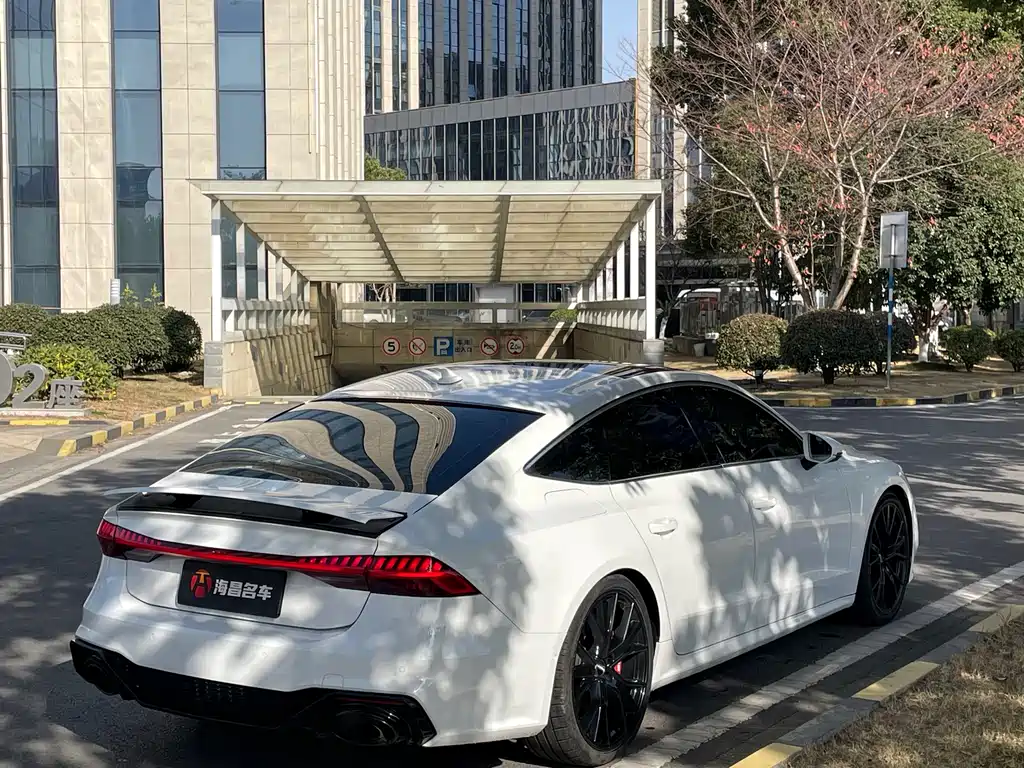 Audi A7 — фото 6