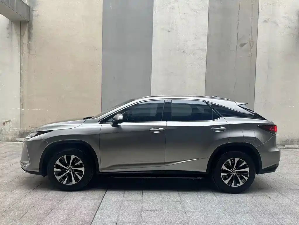 Lexus RX — фото 2