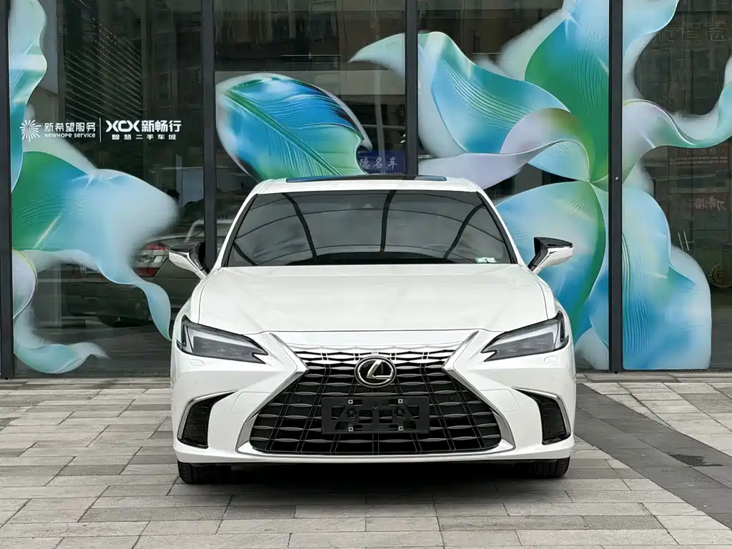 Lexus ES — фото 2