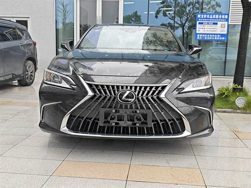 Lexus ES — фото 2