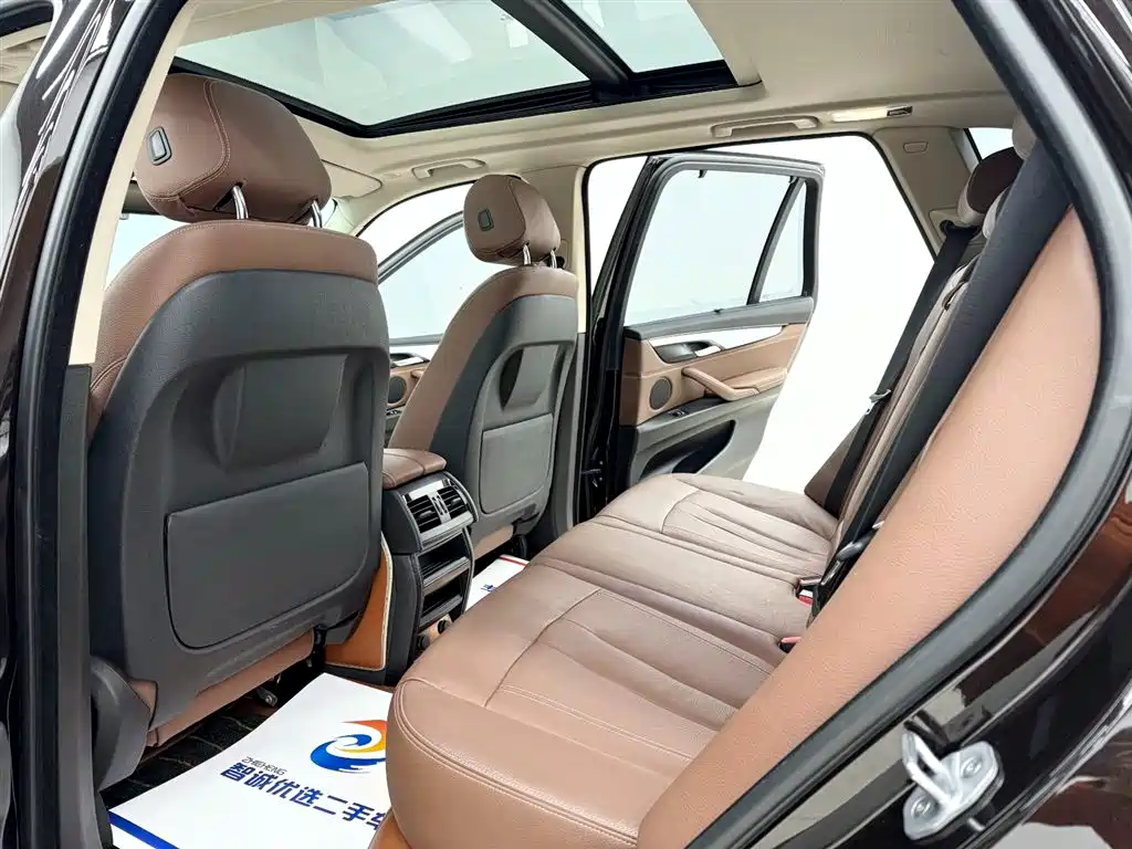 BMW X5 (Import) — фото 5