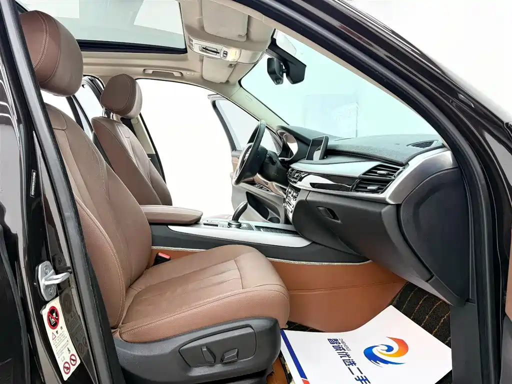 BMW X5 (Import) — фото 6