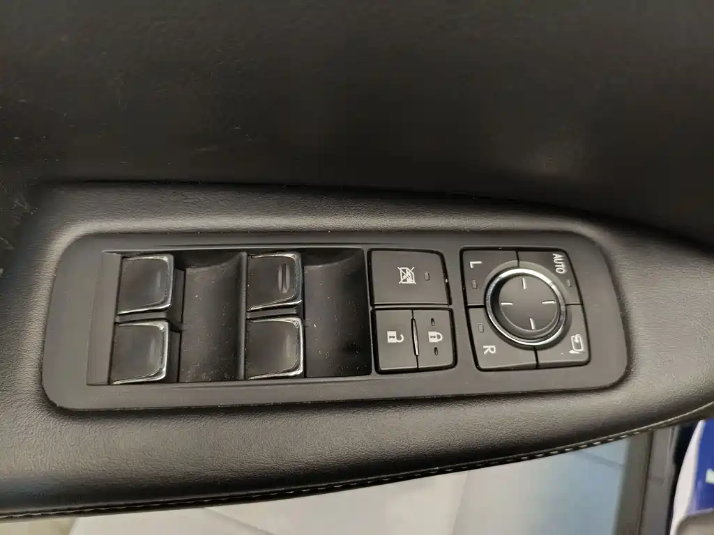 Lexus RX — фото 9