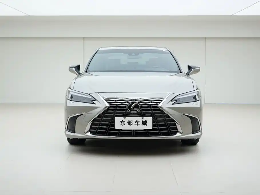 Lexus ES — фото 2