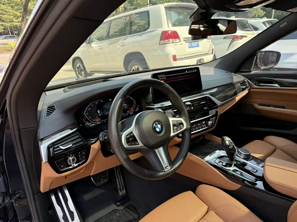 BMW 6 Series GT — фото 10