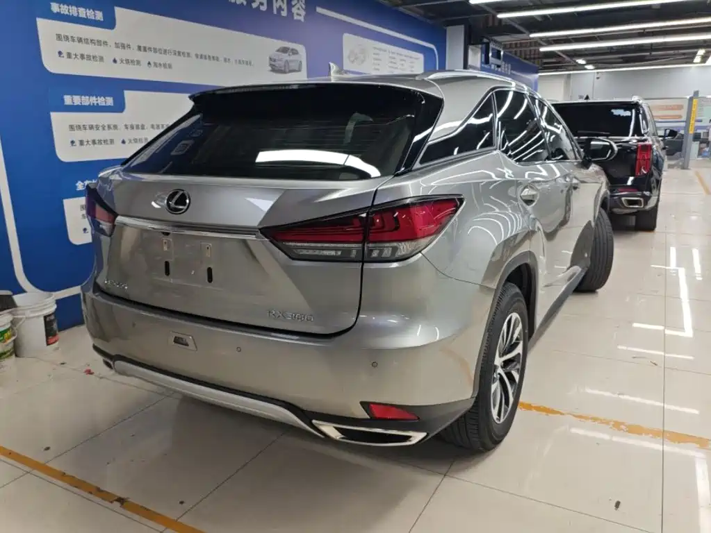 Lexus RX — фото 2