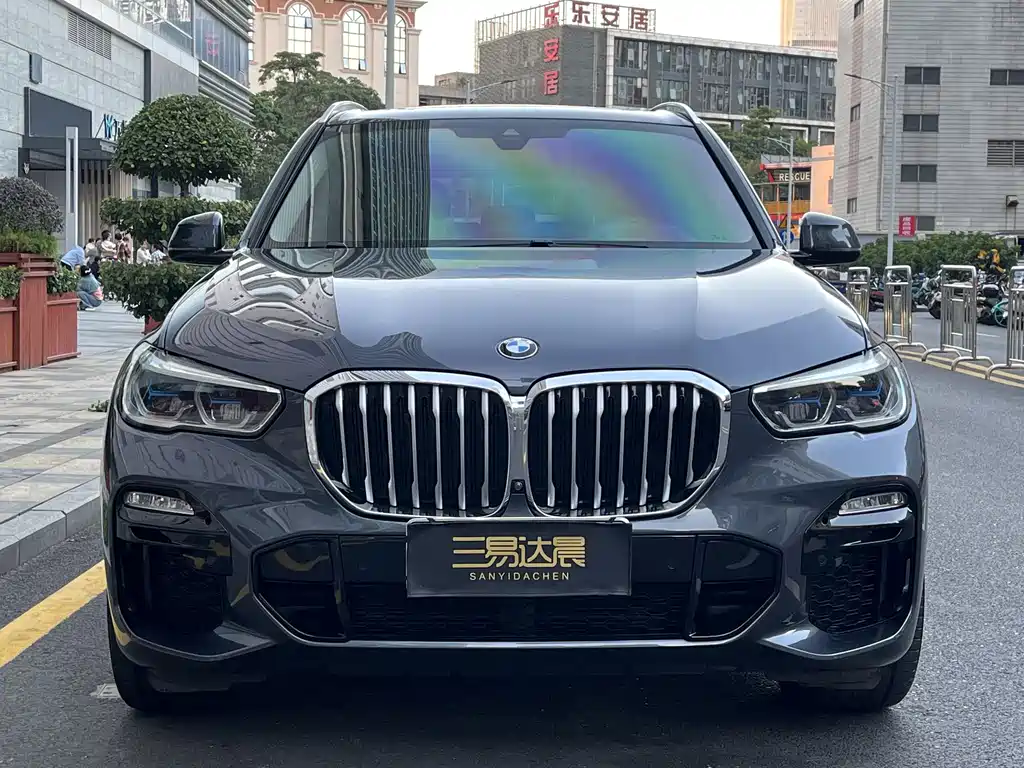 BMW X5 (Import) — фото 2