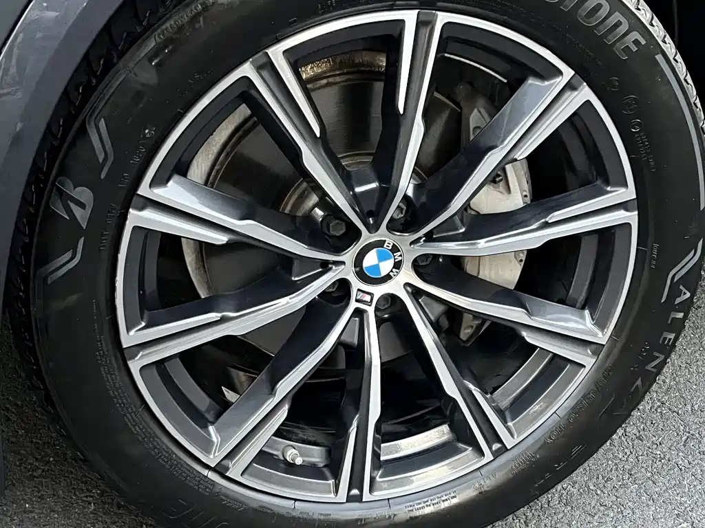 BMW X5 (Import) — фото 7