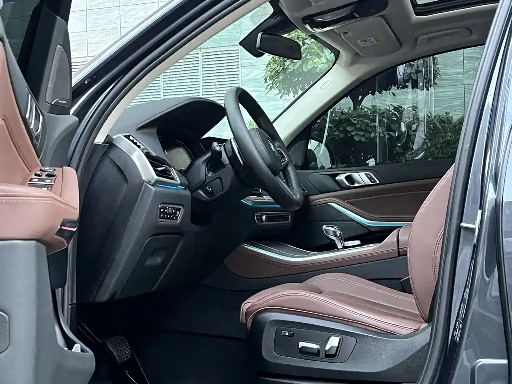 BMW X5 (Import) — фото 8