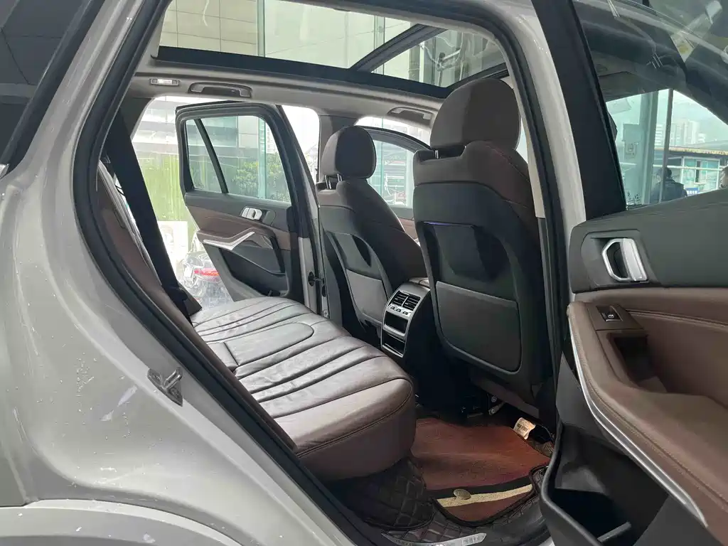 BMW X5 (Import) — фото 11