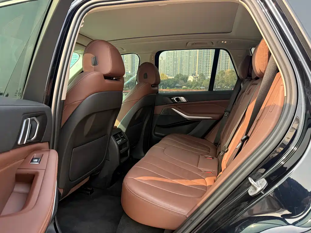 BMW X5 (Import) — фото 4