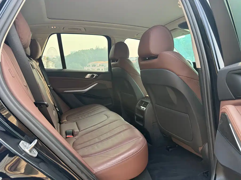 BMW X5 (Import) — фото 6
