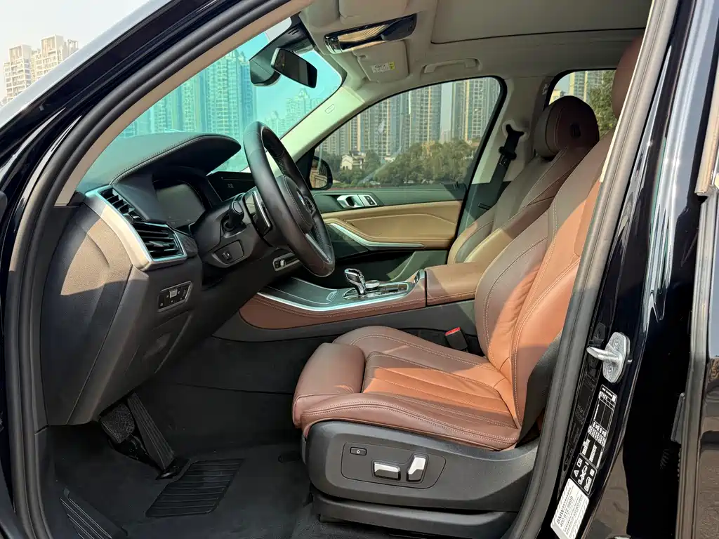 BMW X5 (Import) — фото 7