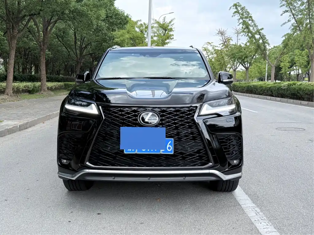 Lexus LX — фото 2