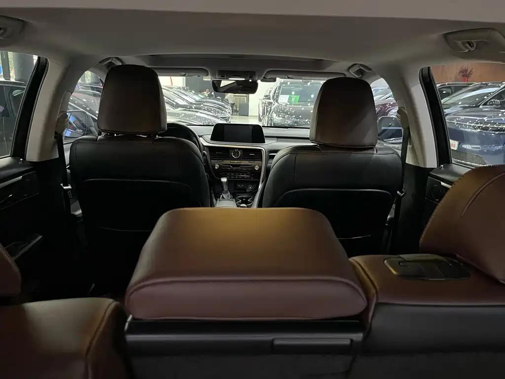 Lexus RX — фото 17