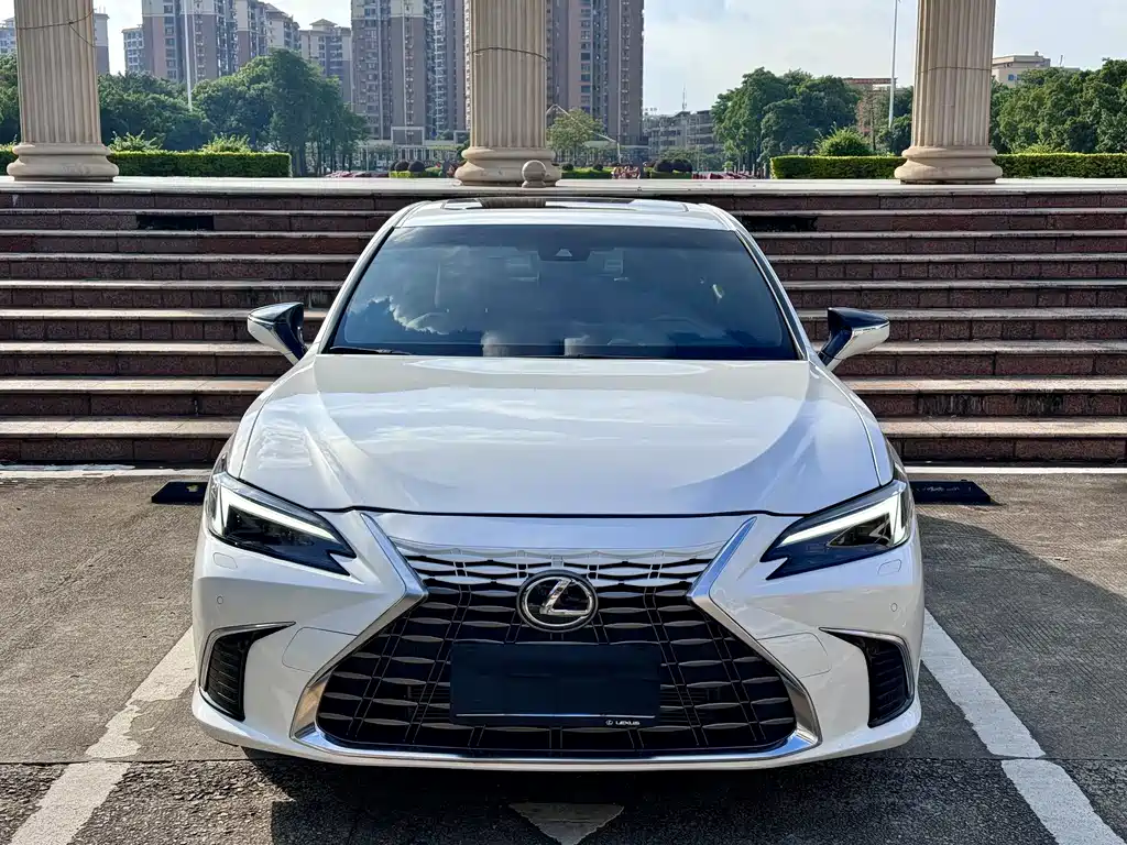 Lexus ES — фото 2