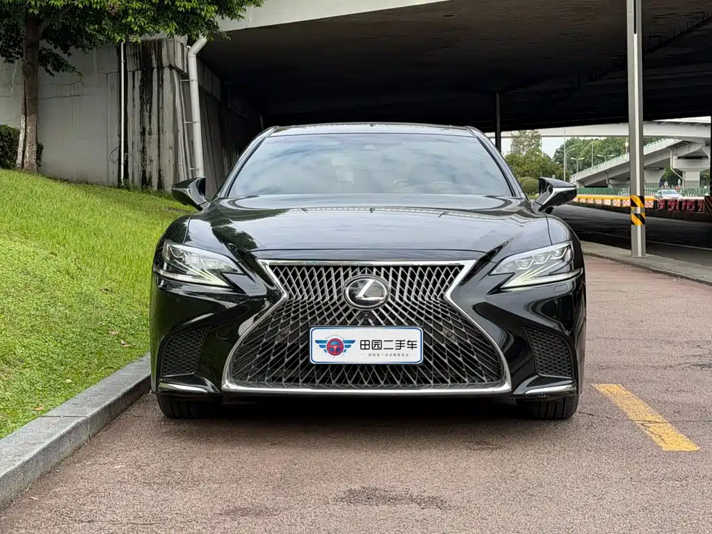 Lexus LS — фото 2