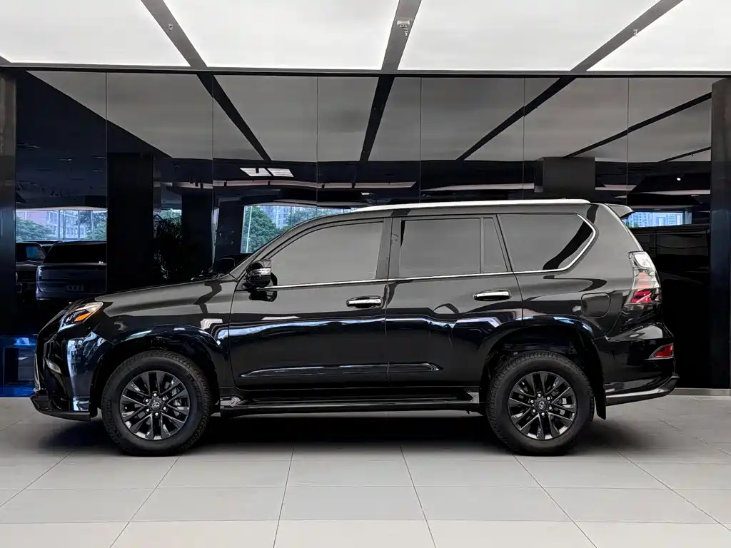 Lexus GX — фото 3