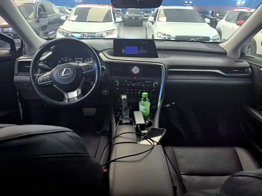 Lexus RX — фото 10