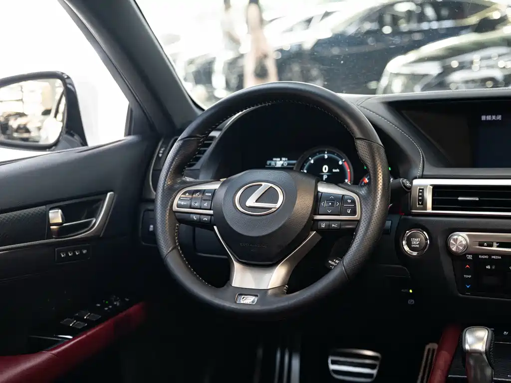 Lexus GS — фото 14
