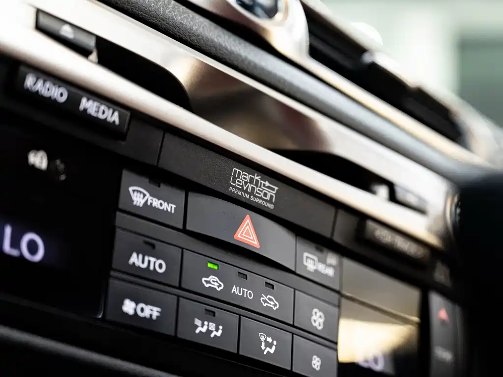 Lexus GS — фото 18