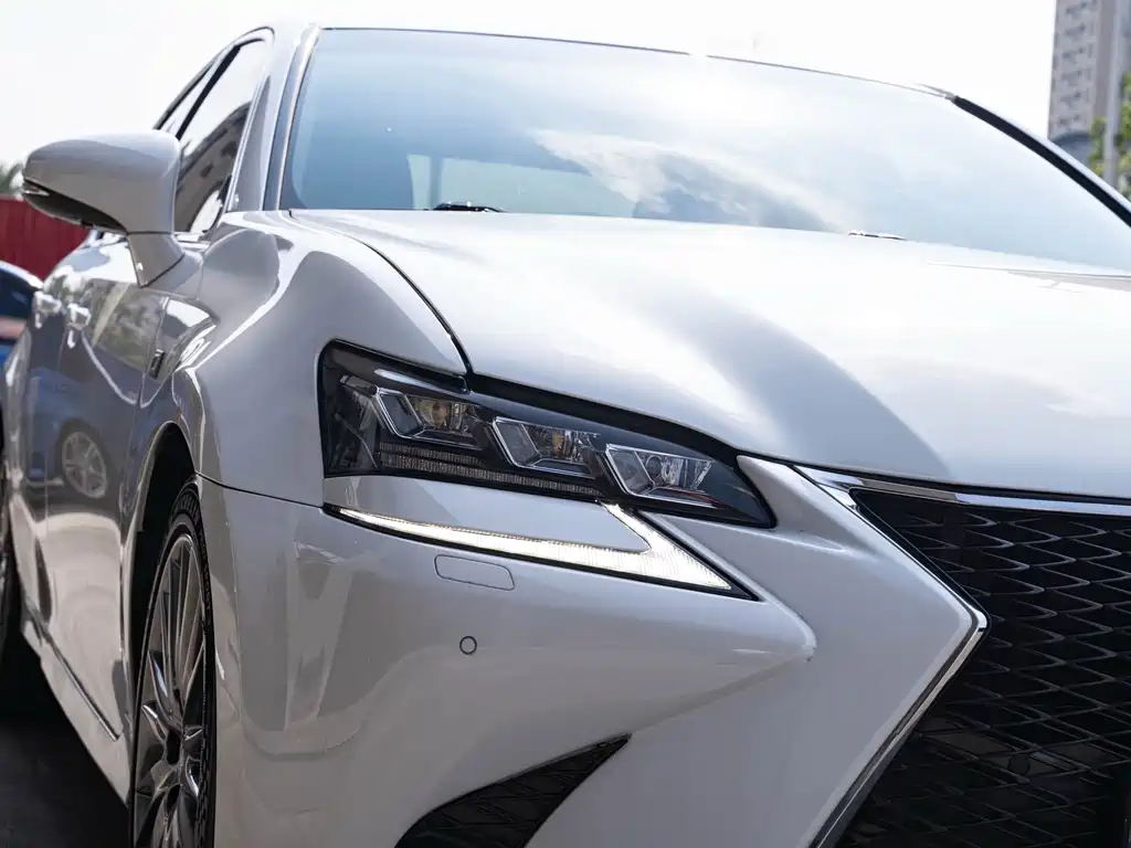 Lexus GS — фото 6
