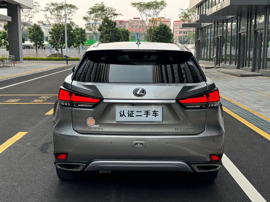 Lexus RX — фото 17