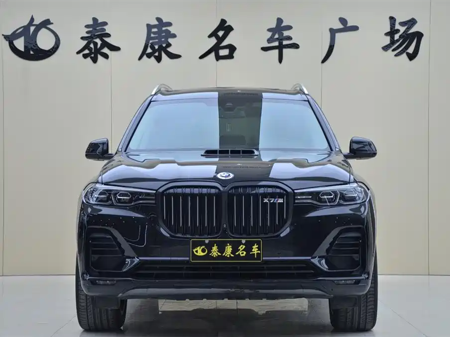 BMW X7 — фото 2