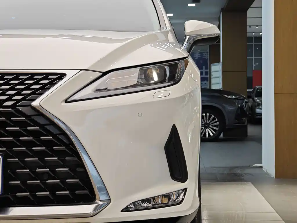 Lexus RX — фото 2