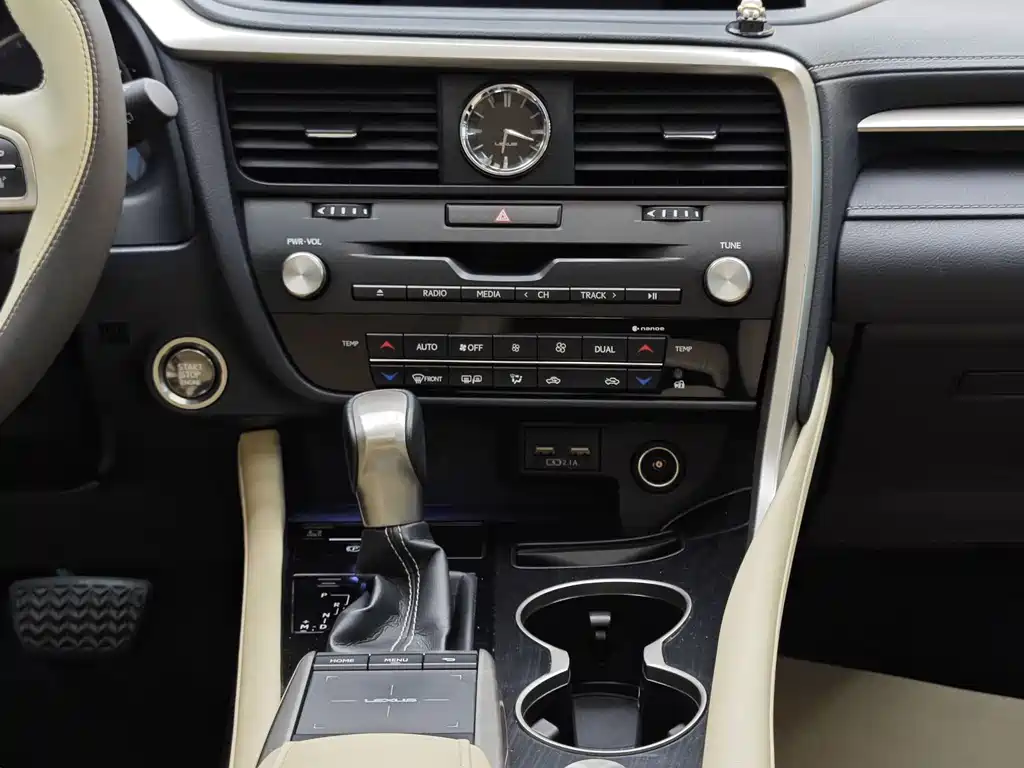Lexus RX — фото 22