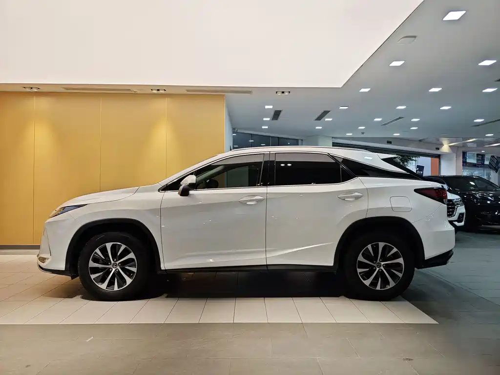 Lexus RX — фото 6