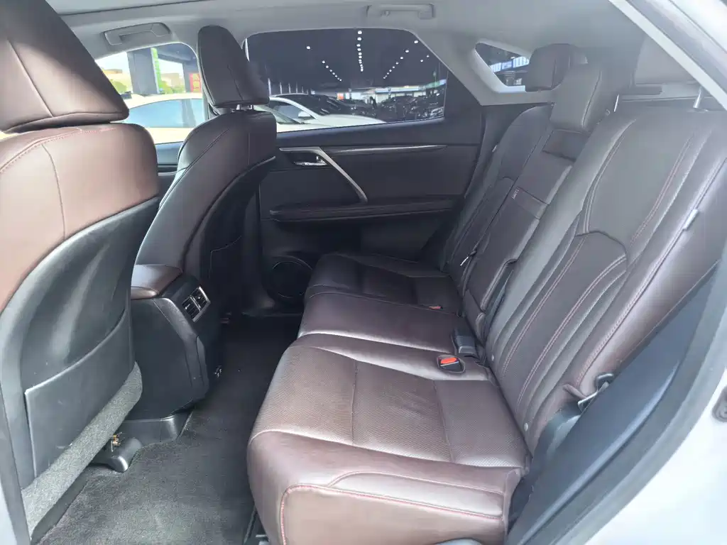 Lexus RX — фото 15