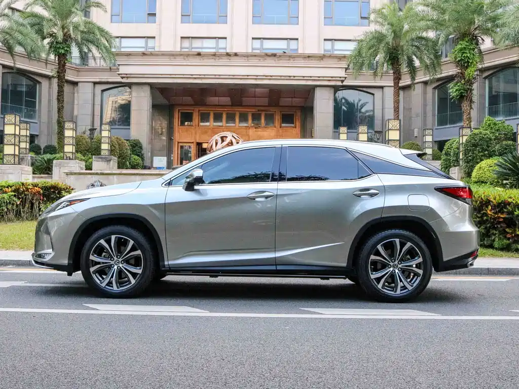 Lexus RX — фото 4