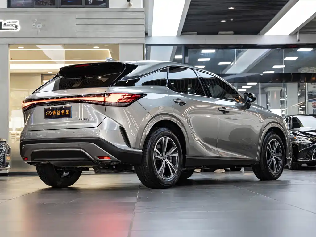 Lexus RX — фото 4