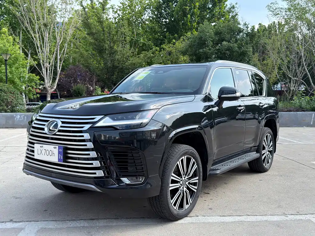 Lexus LX — фото 2