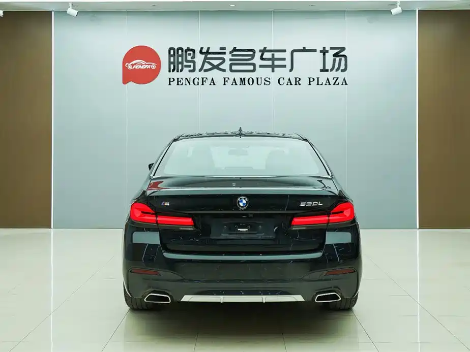 BMW 5 Series — фото 19