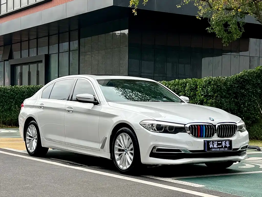 BMW 5 Series — фото 3