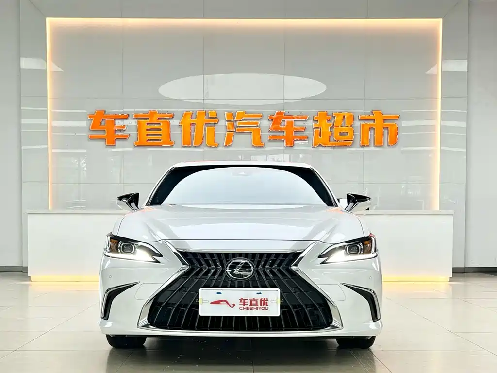 Lexus ES — фото 3